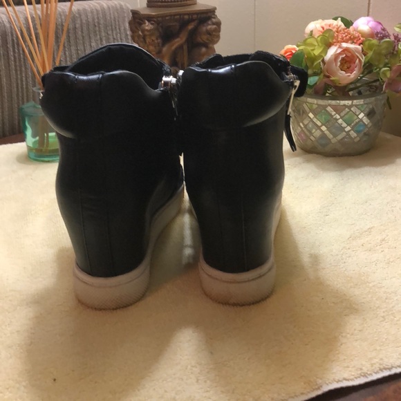 Wedges - Picture 2 of 3